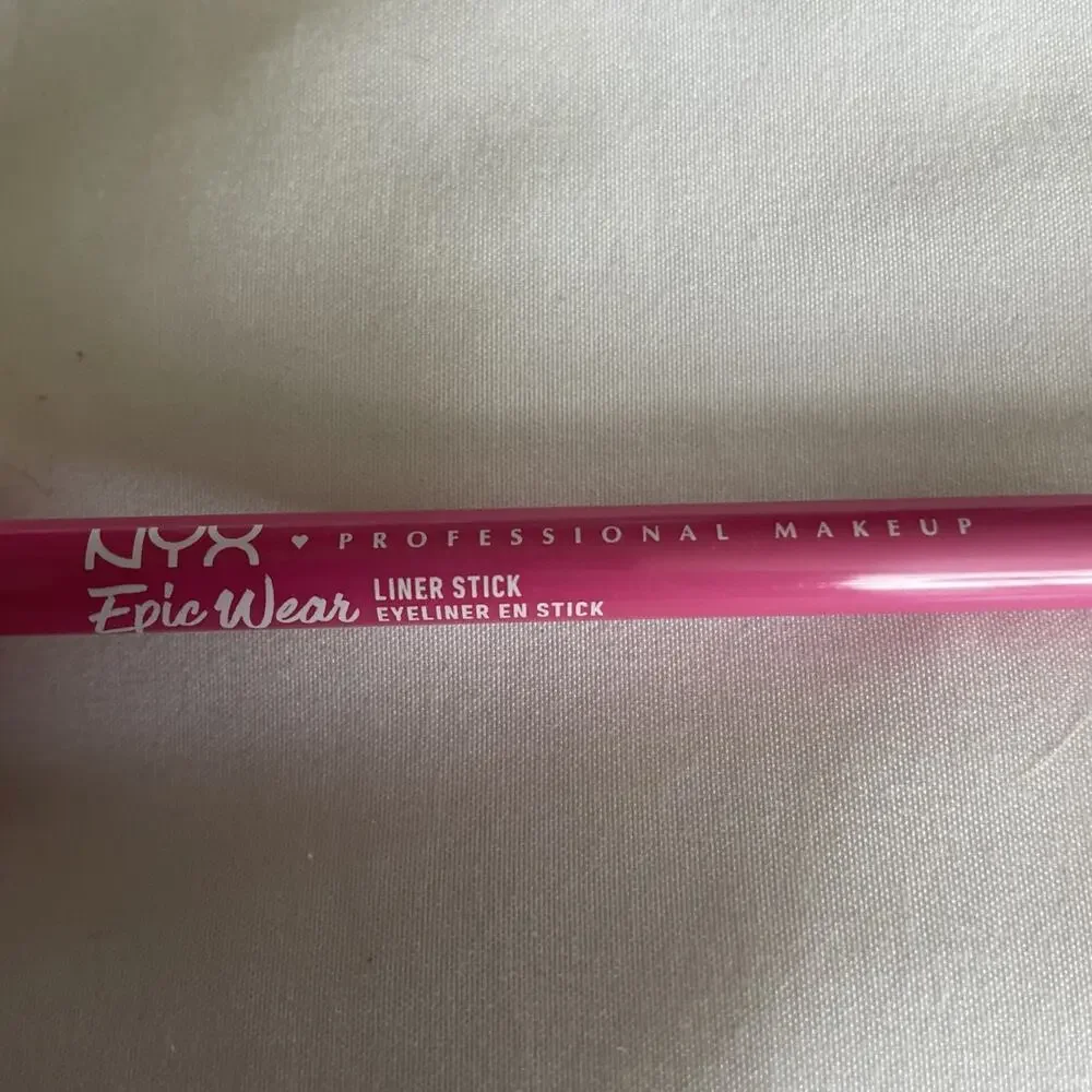 NYX Epic Wear Liner Stick Eyeliner Pencil EWLS19 Pink Spirit